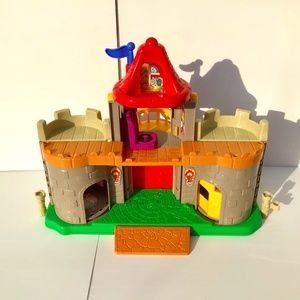Little People Lil Kingdom Castle Palace